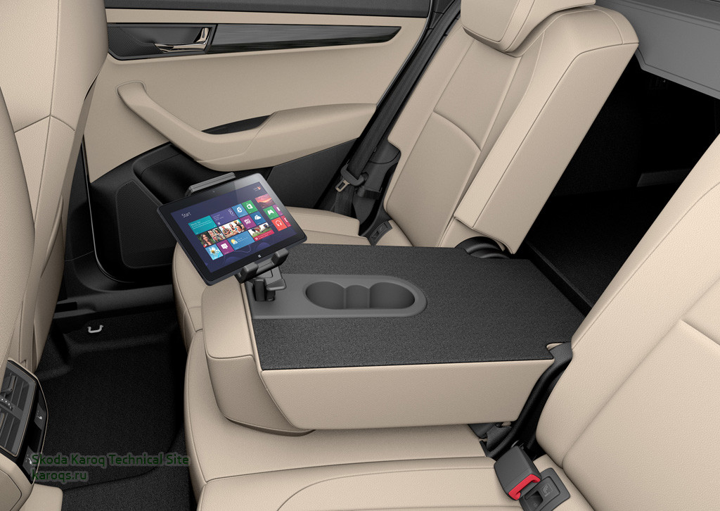 salon-skoda-karoq-00118.jpg