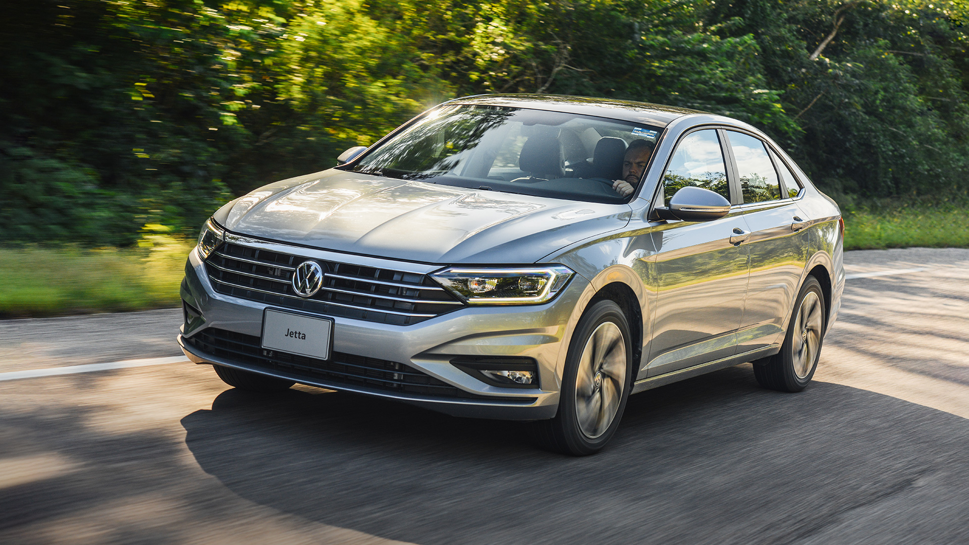 Не Golf ты мне: всё, что нужно знать о новой Volkswagen Jetta для России